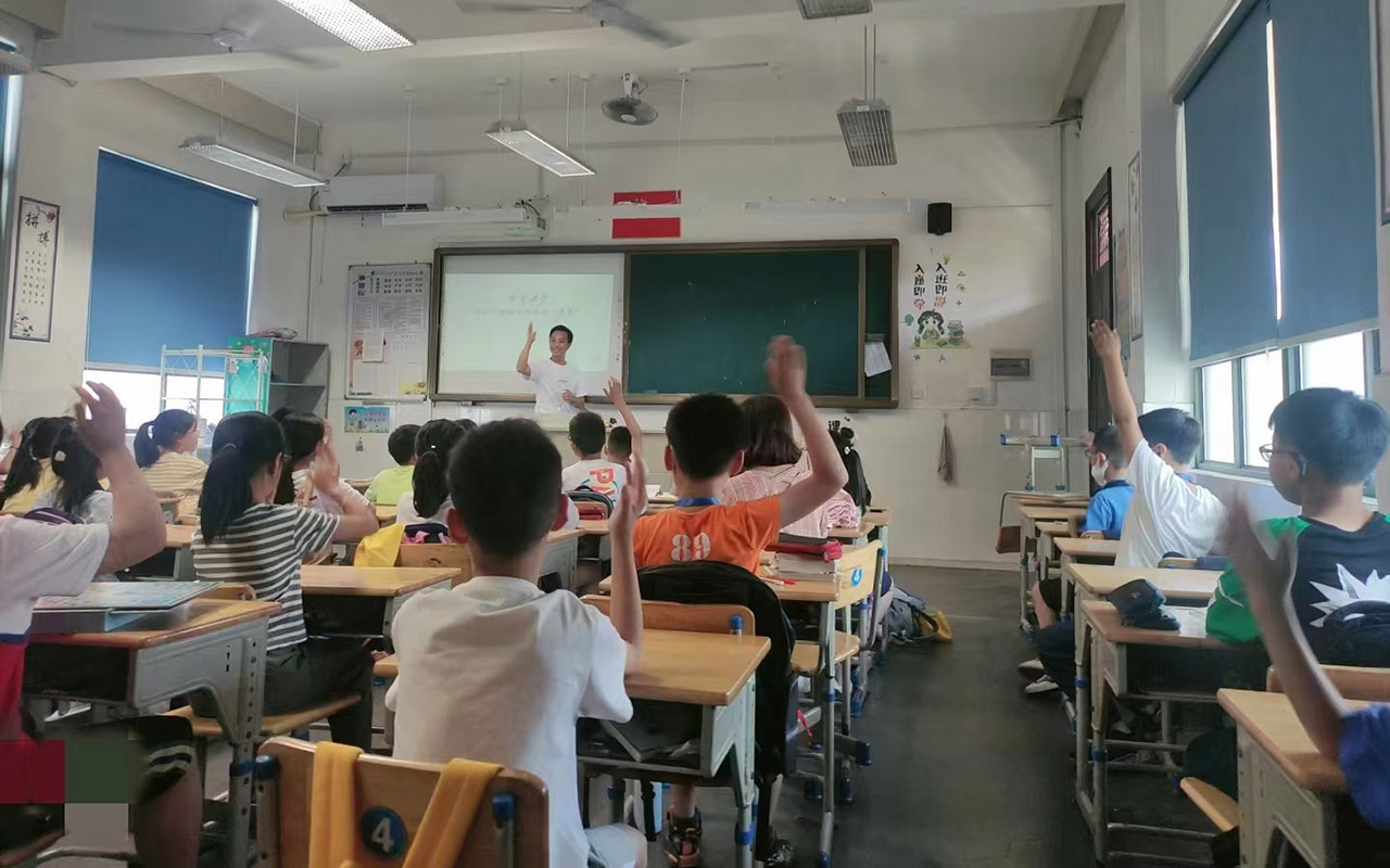 石拐冯家小学