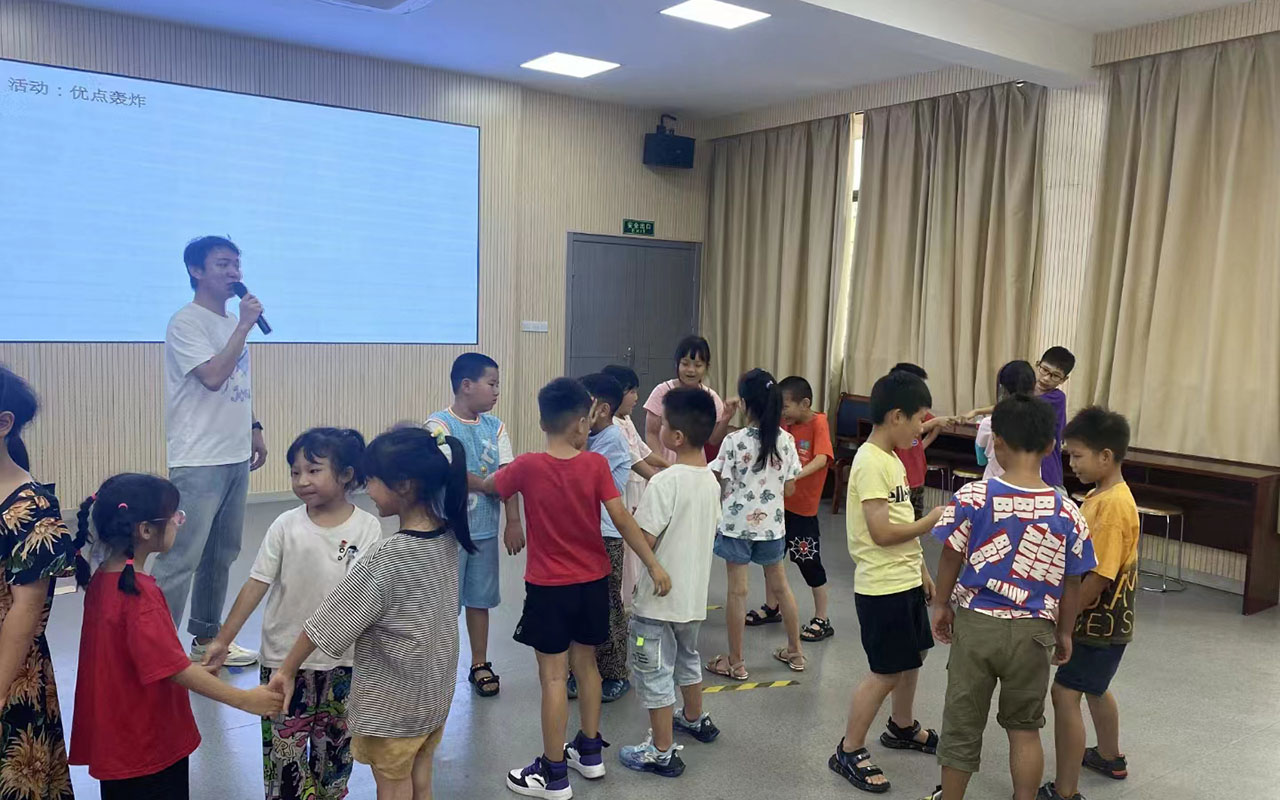 石拐龙观乡中心学校